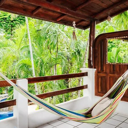 Casa Sueca Hotel - At The Beach Tamarindo Exterior photo